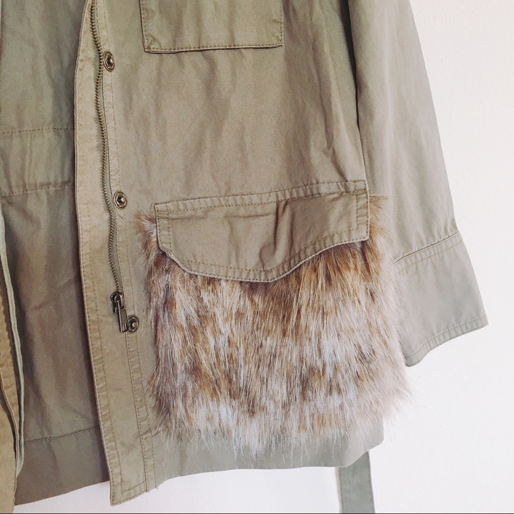 Anthropologie military jacket with fur trim - Picture 5 of 7